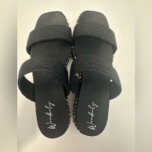 Wonderly Black Wedge‎ Woven Sandals size 8 NEW without box